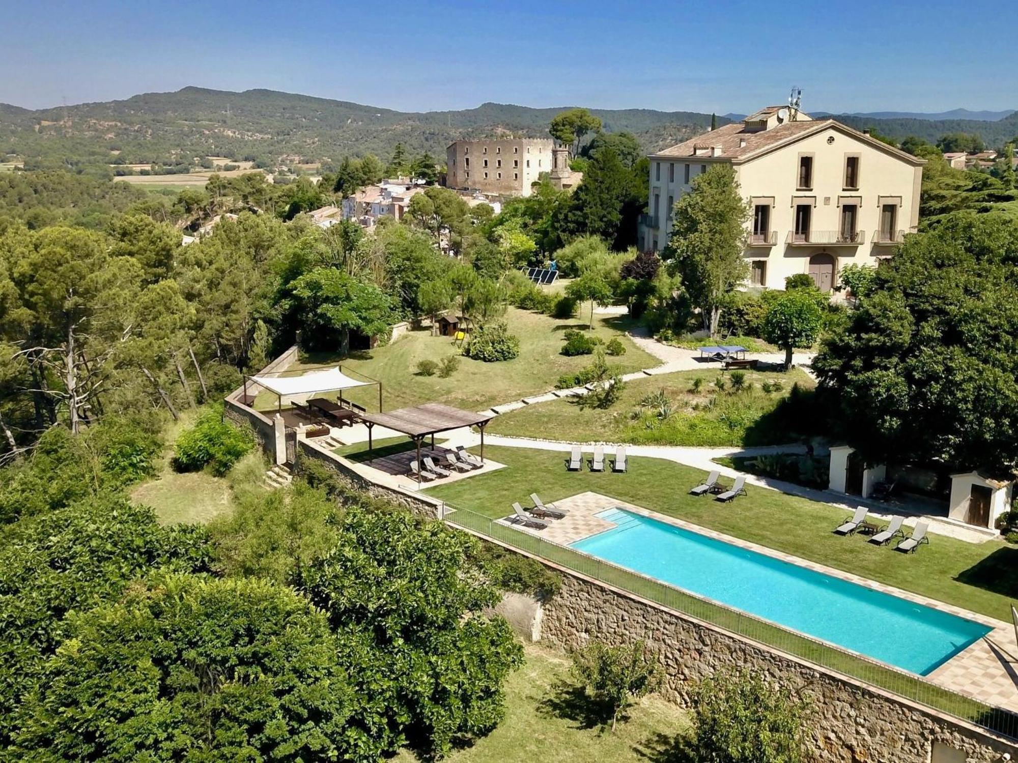 Montserrat Apartment With Terrace And Pool La Torre de Claramunt Bagian luar foto